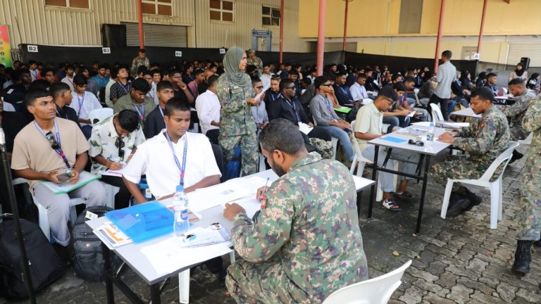 ވަތަނީ ހިދުމަތުގެ 3 ވަނަ ބުރުގެ ކުދިން ތަމްރީނަށް ފުރައިފި