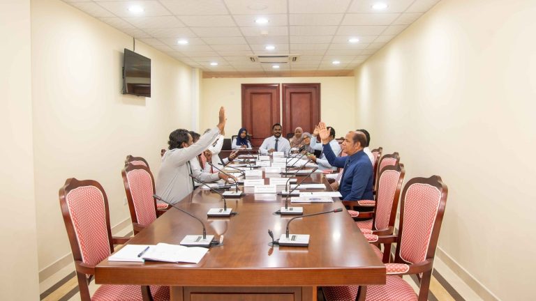ރައްޔިތުންގެ މަޖިލީހުގެ ސަރުކާރުގެ މަސްއޫލިއްޔަތު އަދާކުރާ މިންވަރު ބަލާ ކޮމިޓީ