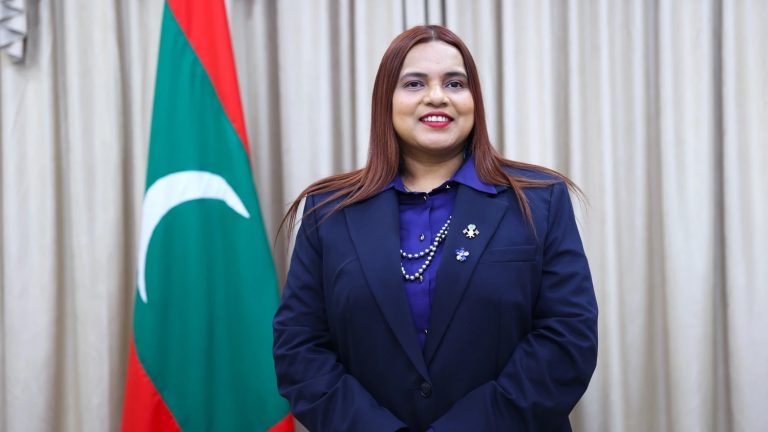 ޚާރިޖީ ވަޒީރު ރަސްމީ ދަތުރުފުޅެއްގައި ޗައިނާއަށް