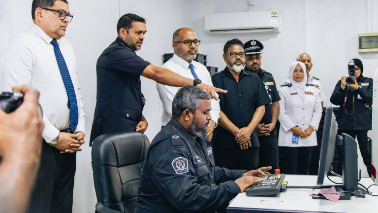 ޖަލުގައި ބެެހެއްޓި ބަގެޖު ސްކޭނިން މެޝިން