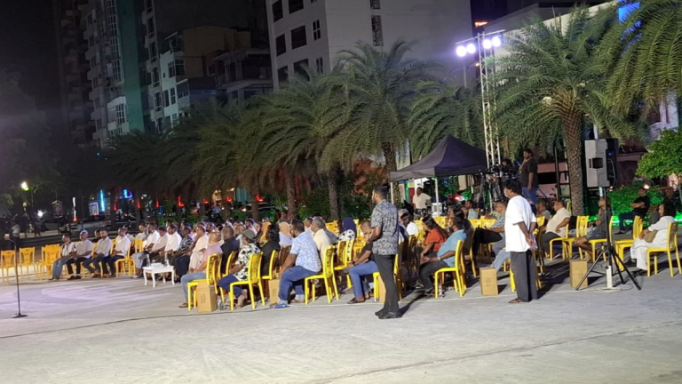 އާރޓިފިޝަލް ބީޗުގައި ބޭއްވި އެމްޑީޕީގެ ޕެނަލް މަޝްވަރާ ފަޅުވެ، ފާޑު ކިޔުން އަމާޒުވެއްޖެ