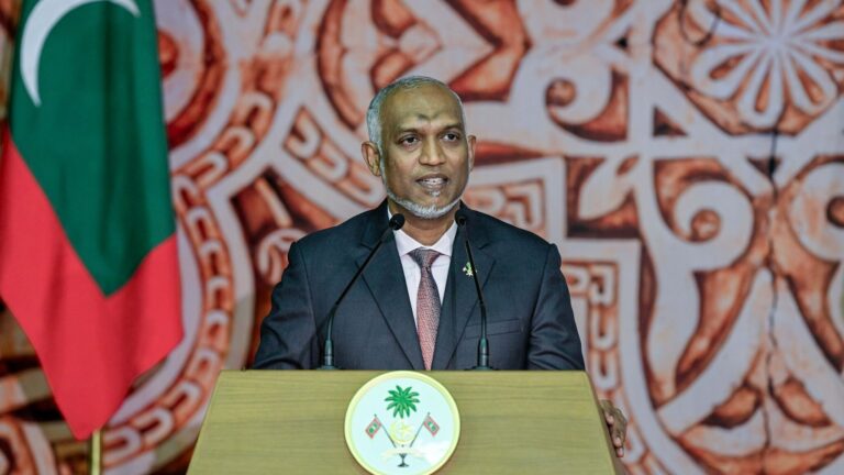 ރައީސް މުއިއްޒު