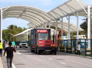 ސީ ޓު އެއާ ކާގޯ ހިދުމަތް: ކޮމްބޯޑިއާއިން ގެނައި މުދާ