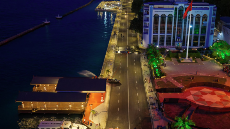 ބޮޑުތަކުރުފާނު މަގު ތަރައްޤިކުރުމުގެ ޢަމަލީ މަސައްކަތްތައް ނިމުމަކާ ގާތަށް، ޕާކިންގ މަސައްކަތްތައް މި ހަފުތާގައި ނިންމަނީ!
