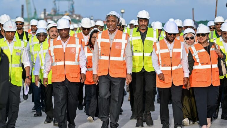 ތިލަމާލެ ބްރިޖަކީ އިންޑިއާގެ ބޯޑަރުން ބޭރުގައި ހިންގާ އެންމެ ބޮޑު މަޝްރޫއު: ސަފީރު