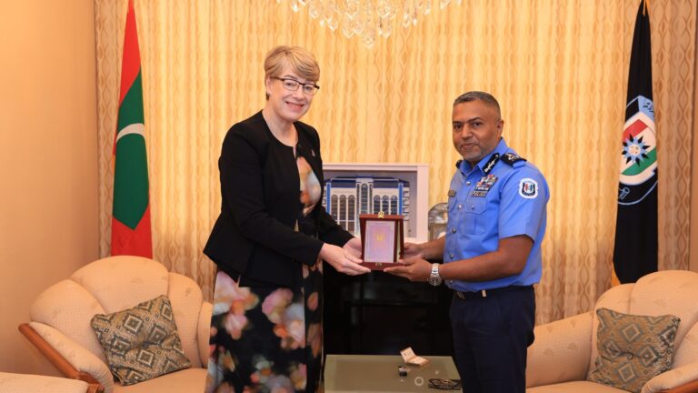 ފުލުހުންގެ ގާބިލުކަން އިތުރުކުރަން ނިއުޒީލެންޑު ސަފީރާއެކު މަޝްވަރާތަކެއް ކޮށްފި
