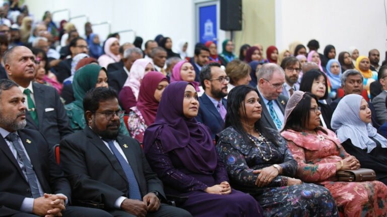 ތެވެލި ބައިނަލްއަގުވާމީ ކޮންފަރެންސް ފަށައިފި