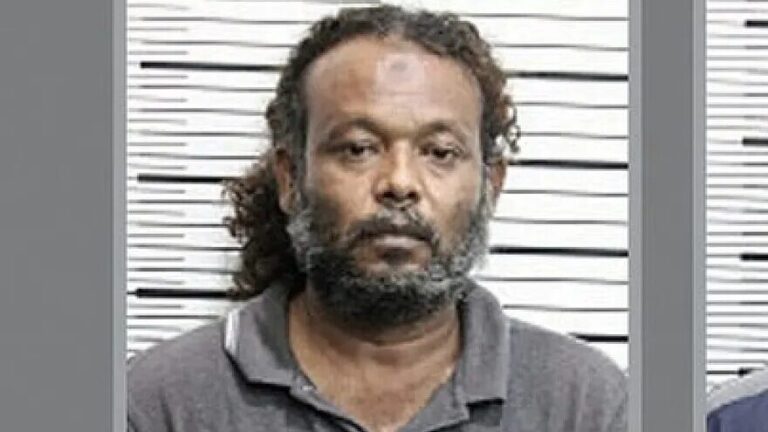 މުހައްމަދު ޝަރީފް: އޭނާ ޖަލަށްލާން ވަނީ ހުކުމްކޮށްފައި --- ފޮޓޯ/ޕޮލިސް