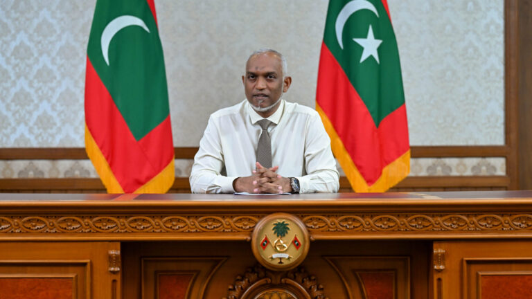 ސަރުކާރުން އަލަށް މުވައްޒަފުން ނަގާނީ ހަމައެކަނި ސިއްހީ ދާއިރާއަ