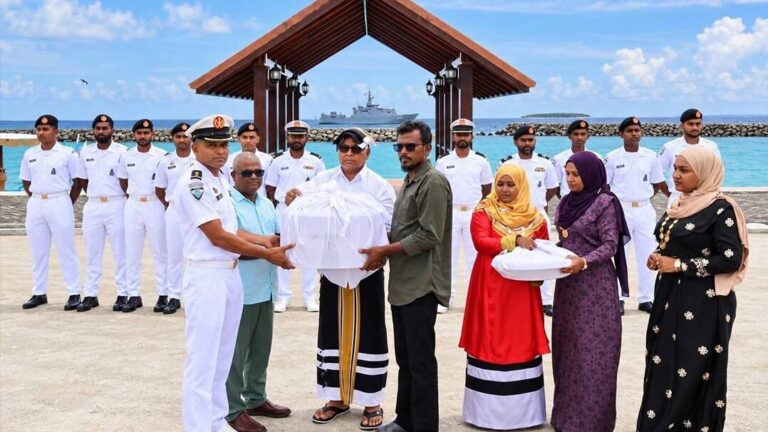 އުތީމު ރައްޔިތުން، އެމްއެންޑީއެފް ޝިޕް ޢިމާދުއްދީނަށް ހޫނު މަރުޙަބާއެއް ކިޔައިފި