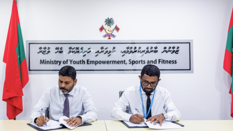 ބާރަށާއި ތުރާކުނުގައި ފުޓްބޯޅަ ދަނޑު ތަރައްގީކުރަން އެމްޓީސީސީއާ ހަވާލުކޮށްފި