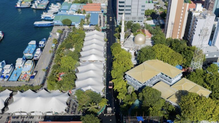 އަމީނީ މަގު ފުރަތަމަ ސެގްމެންޓްގައި ތާރު އެޅުމުގެ މަސައްކަތުގެ ތެރެއިން