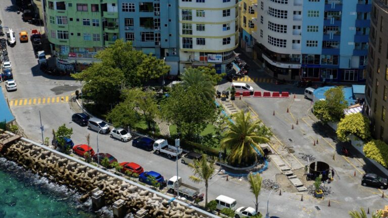 އެމްޓީސީސީ އިން ބޮޑުތަކުރުފާނު މަގު ތަރައްގީކުރާ މަޝްރޫއުގެ ތެރެއިން ވެސްޓް ޕާކު ސަރަހައްދުގެ މަސައްކަތް ފެށުން