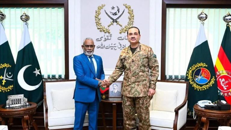 އަބްދުއްރަހީމް ޕާކިސްތާން އާމީގެ ޗީފް އޮފް ޑިފެންސް ފޯސް އާއި ބައްދަލުކުރެއްވުން