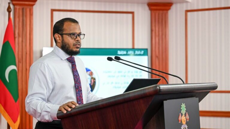 ޕްލާސްޓިކް ހޮޅި މަނާކުރާ ތާރީޚު ފަސްކުރީ ރަނގަޅު ހައްލެއް ނެތުމުން: ވަޒީރު
