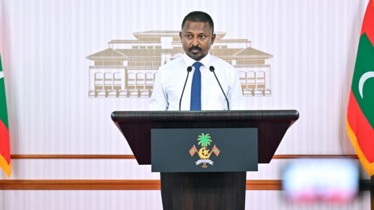އޭޖީ އުޝާމް -