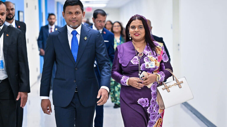 ނައިބު ރައީސް ނިއުޔޯކަށް ކުރެއްވި ދަތުރުފުޅުގެ ތެރެއިން --- ފޮޓޯ/ މިނިސްޓަރު އިރުތިޝާމް
