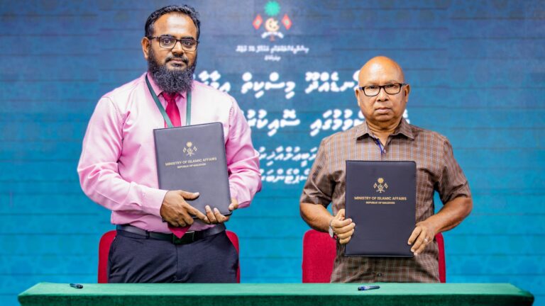 ނަޑެއްލާއާއި ހޯނޑެއްދޫގައި މިސްކިތް ބިނާކުރުމަށް ދެ ކުންފުންޏަކާ ހަވާލުކޮށްފި