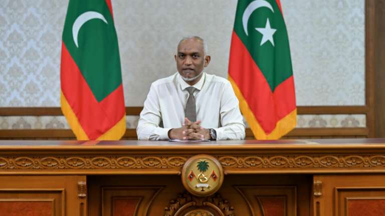 ރިސޯޓުތަކުން ޑޮލަރު މާރުކުރަންޖެހޭ މައްސަލައިގައި ރައީސްގެ ރައްދު