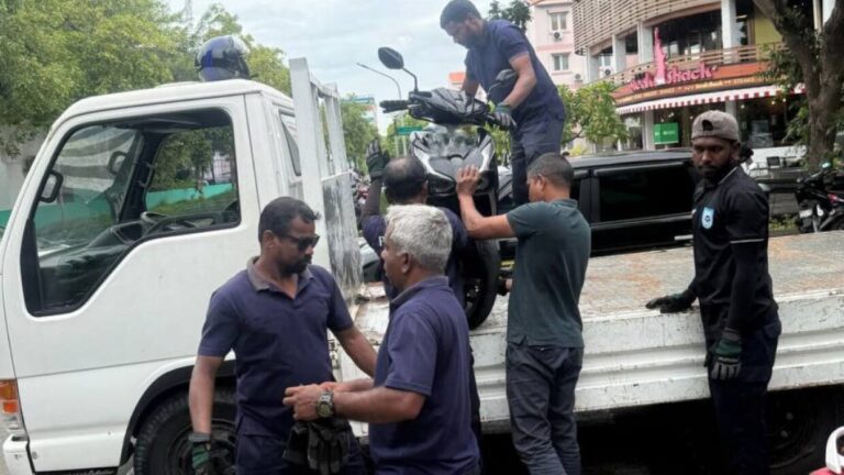 މަގުމަތީގެ ނުރައްކާތެރި އަމަލުތަކާ ގުޅިގެން ފާއިތުވި ދެ އަހަރާއި ދިހަ މަސް ތެރޭގައި 1،906 ސައިކަލު ޓޯކޮށްފި: ވަޒީރު އިހުސާނު