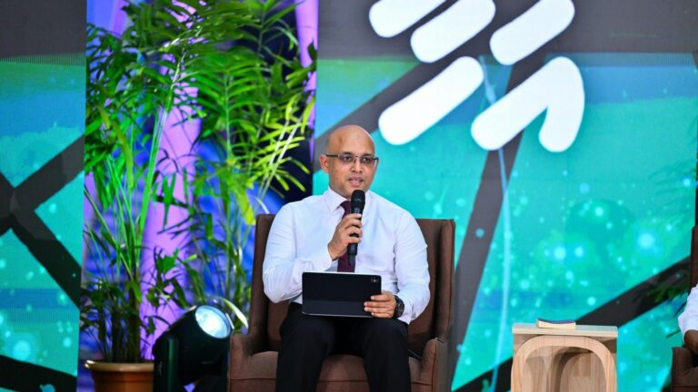ފިނޭންސް މިނިސްޓަރު ހަސަން ޒަރީރު