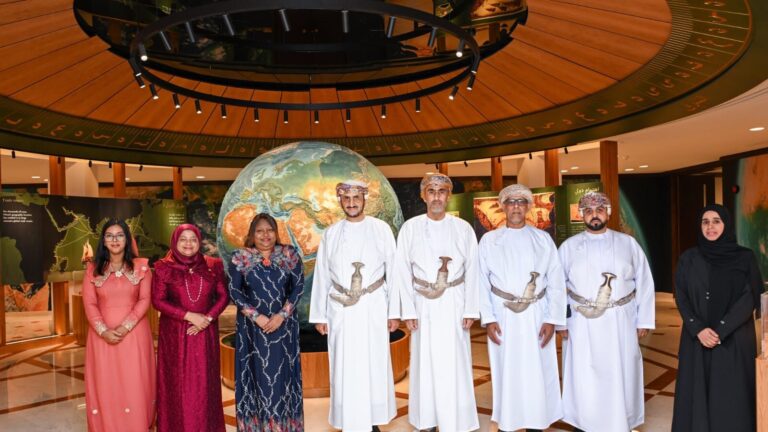 ގުޅުން ބަދަހިކުރުމަށް ރާއްޖެއާއި އޮމާނާ ދެމެދު ފުރަތަމަ ރަސްމީ މަޝްވަރާތައް ބާއްވައިފި