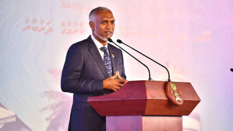 މުދައްރިސުންނަށް ފުރިހަމަ އެއްބާރުލުން ދީގެން ނޫނީ ޤައުމުގެ ބިންގާ ވަރުގަދައެއް ނުކުރެވޭނެ: ރައީސް