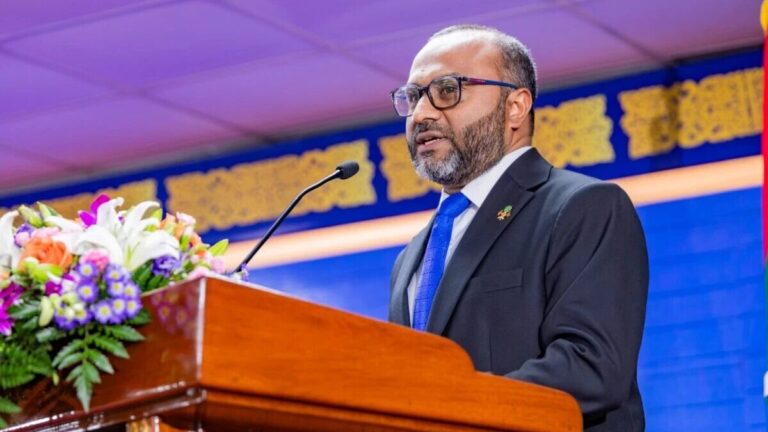 2029 ގެ ނިޔަލަށް އިސްލާމީ ވުޒާރާ މާލީ ގޮތުން އަމިއްލަ ފައިމައްޗަށް ތެދުކުރުމަކީ އަމާޒެއް: ޑރ. ޝަހީމް