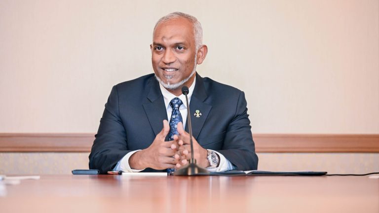 ބަނގްލަދޭޝް އާ ސަރުކާރުގެ ހުވާކުރާ ރަސްމިއްޔާތަށް ރައީސް ފުރާވަޑައިގެންފި