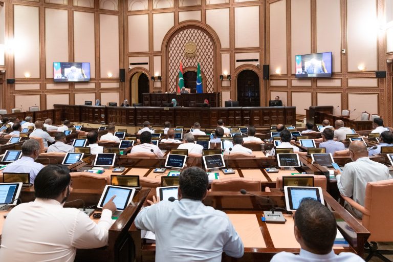 މީޑިއާ ރެގިއުލޭޝަންގެ ބިލު ރައްޔިތުންގެ މަޖިލީހުން ބަލައިގެންފި