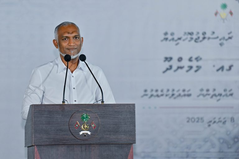 3 ދުވަހުގެ ދަތުރުފުޅެއްގައި ރައީސް ލ އަތޮޅަށް ފުރާ ވަޑައިގެންފި