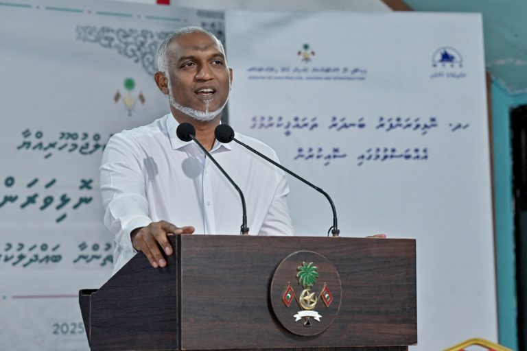 މީޑިއާތައް ކޮންޓްރޯލް ކުރުމުގެ އެއްވެސް ޝައުގެއް ނެތް: ރައީސް