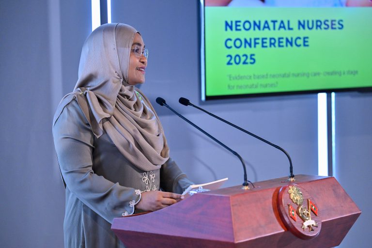 އަލަށް އުފަންވާ ކުދީންގެ ދުޅަހެޔޮކަމަށްޓަކާ ޞިއްޙީ ދާއިރާގެ ހުރިހާ ޚިދުމަތްތެރިން ގުޅިގެން މަސައްކަތްކުރެއްވުމަށް މެޑަމް ސާޖިދާ ގޮވާލައްވައިފި