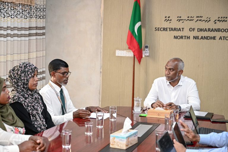 ދަރަނބޫދޫގެ ތަރައްޤީއާ ގުޅޭގޮތުން މަޝްވަރާކޮށްފި