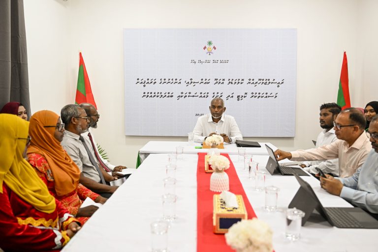 އޮމަދޫގެ ތަރައްޤީގެ މުހިންމު ކަންކަމާ ގުޅޭގޮތުން މަޝްވަރާކޮށްފި