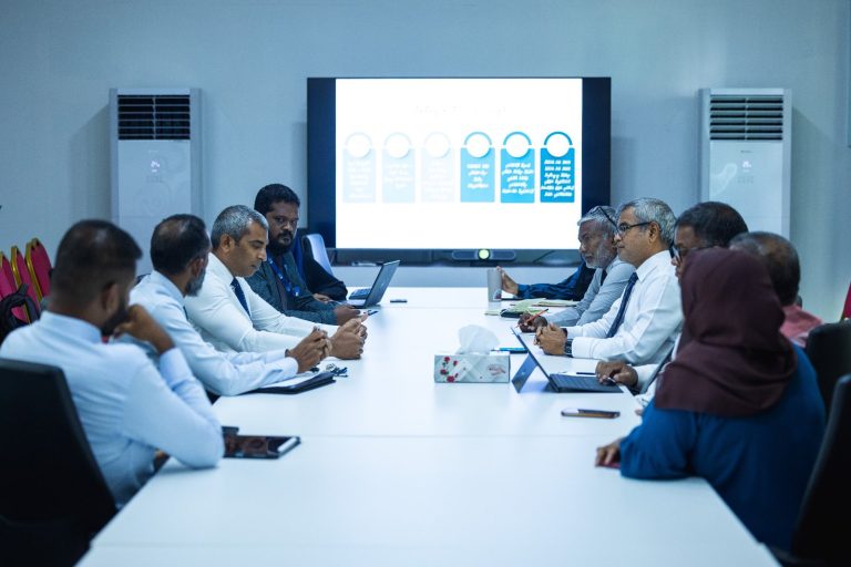 ގުޅިގެން މަސައްކަތްކުރެވިދާނެ ދާއިރާތައް ދެނެގަތުމަށް އޮޑިޓް އޮފީހާއި ޓޫރިޒަމް މިނިސްޓްރީއިން މަޝްވަރާކޮށްފި