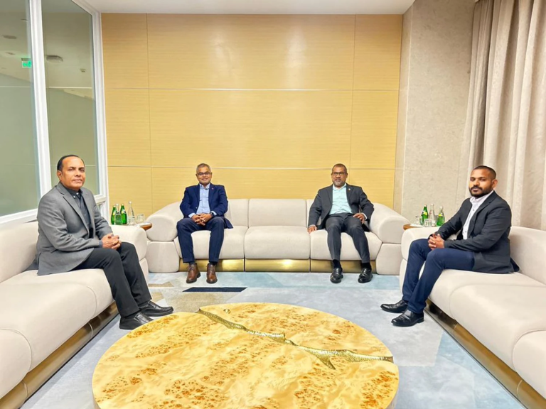 ޚާރިޖީ ވަޒީރާއި ތިމާވެއްޓާއި ބެހޭ ވަޒީރު، އދ. ޢާންމު މަޖިލީހުގެ 80 ވަނަ ބައްދަލުވުމުގައި ބައިވެރިވެވަޑައިގަތުމަށް ފުރާވަޑައިގެންފި