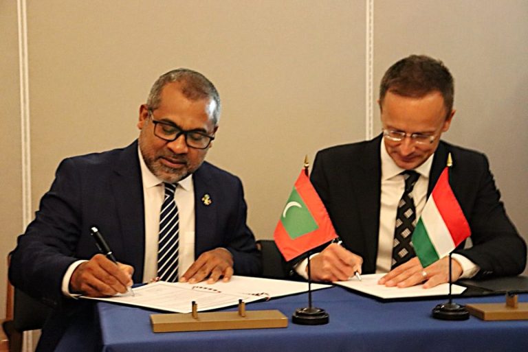 ހަންގޭރީގައި މަތީ ތައުލީމު ހާޞިލުކުރުމަށް ފުރުޞަތު ހޯދުމާ ގުޅޭ އެއްބަސްވުމެއްގައި ސޮއިކޮށްފި