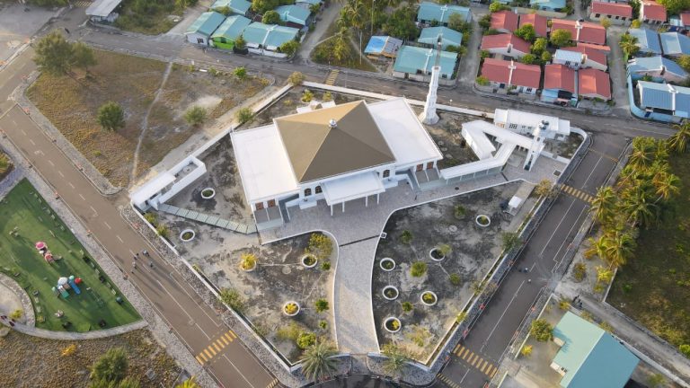 ވިލުފުށީ ޢުމަރު ފާރޫޤް މިސްކިތަކީ އިސްލާމީ މަރުކަޒެއްކަމުގައި ރައީސް ކަނޑައަޅުއްވައިފި