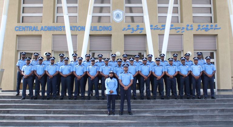 30 ފުލުހުންނާއެކު އިންސްޕެކްޓަރ ކޯހުގެ ފަސް ވަނަ ބުރު ފަށައިފި