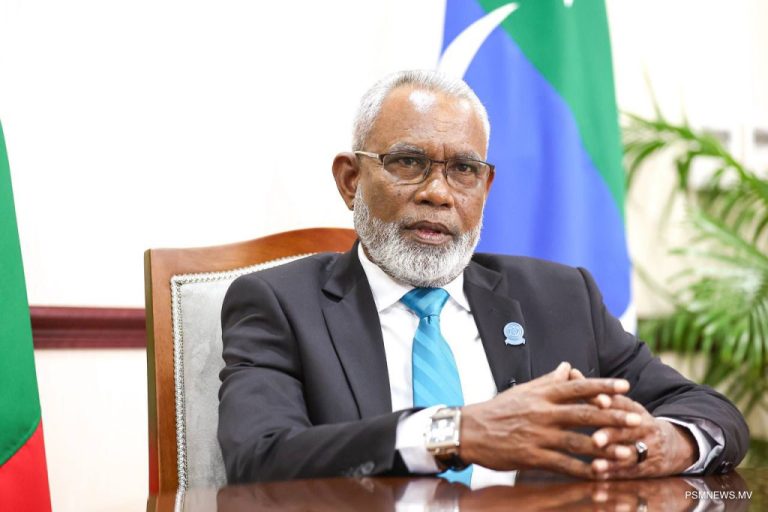 ޚިޔާލުތަފާތުވުންތަކާއެކުވެސް ސިޔާސީ ޕާޓީތަކުން އިސްކަން ދޭންވާނީ ޤައުމީ މަސްލަހަތަށް: ޢަބްދުއްރަޙީމް