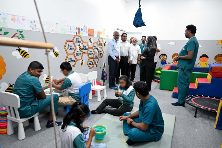 ނައިފަރުގެ ހާއްސަ އެހީއަށް ބޭނުންވާ ކުދިންގެ ސެންޓަރަށް ރައީސް ޒިޔާރާތްކުރައްވައިފި