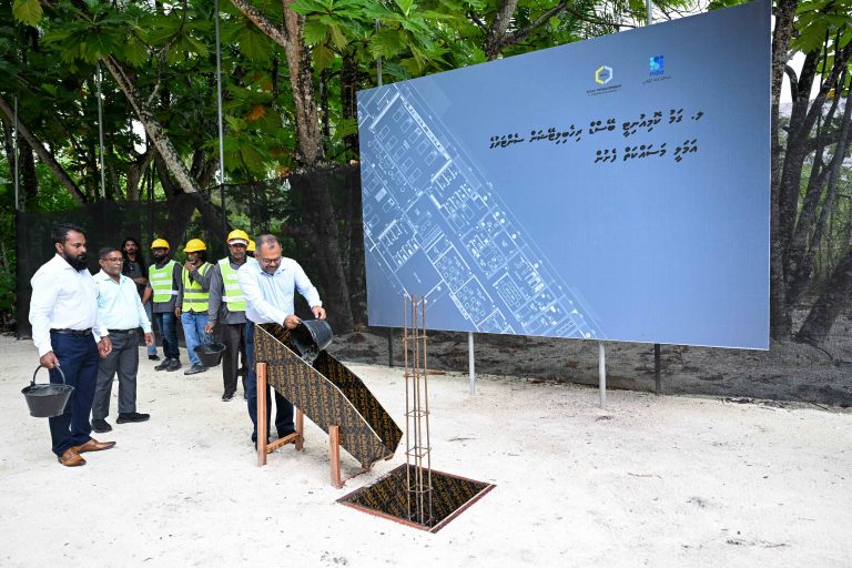 ލ.ގަމު ރިހެބިލިޓޭޝަން ސެންޓަރުގެ ޢަމަލީ މަސަައްކަތް ފަށައިފި