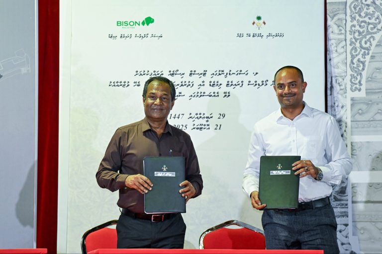 ގަސްފިނޮޅުގައި ރިސޯޓެއް ހަދަން ބައިސަން އާ ހަވާލުކޮށްފި