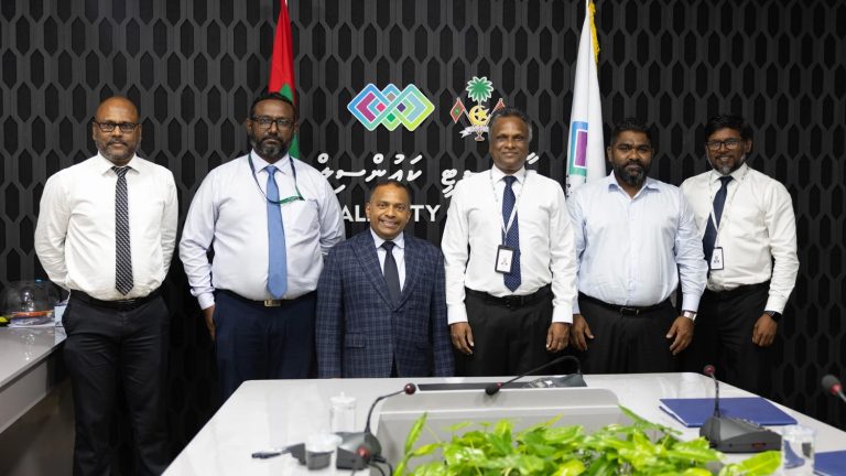 މާލޭގައި އޭޓީއެމްގެ ޚިދުމަތްތަކާއެކު ބަސް ސްޓޮޕް އިމާރާތްތަކެއް ތަރައްޤީކުރަނީ