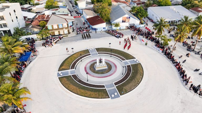 ޝަހީދު ޙުސައިން އާދަމްގެ ހަނދާނުގައި ކުޅުދުއްފުށީގައި ހަނދާނީ ބިނާއެއް ހުޅުވައިފި