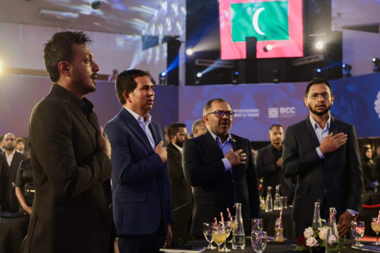 އެސް.އެމް.އީ އެވޯޑް: 21 ފަރާތަކަށް އެވޯޑް ލިބިއްޖެ