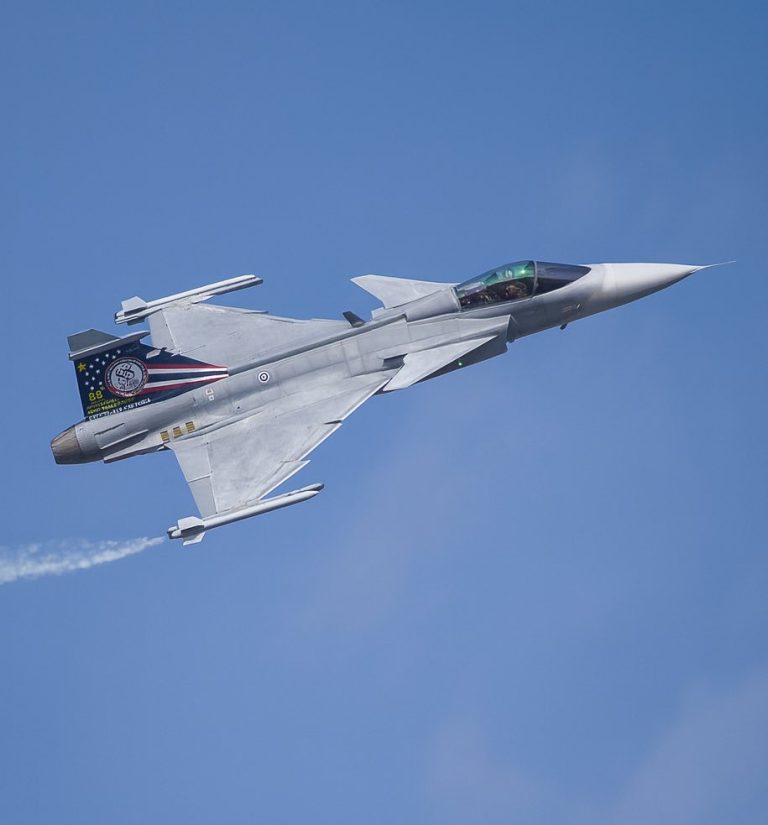 ތައިލޭންޑުން ކެމްބޯޑިއާއަށް ވައިގެ މަގުން ހަމަލާތަކެއް ދީފި