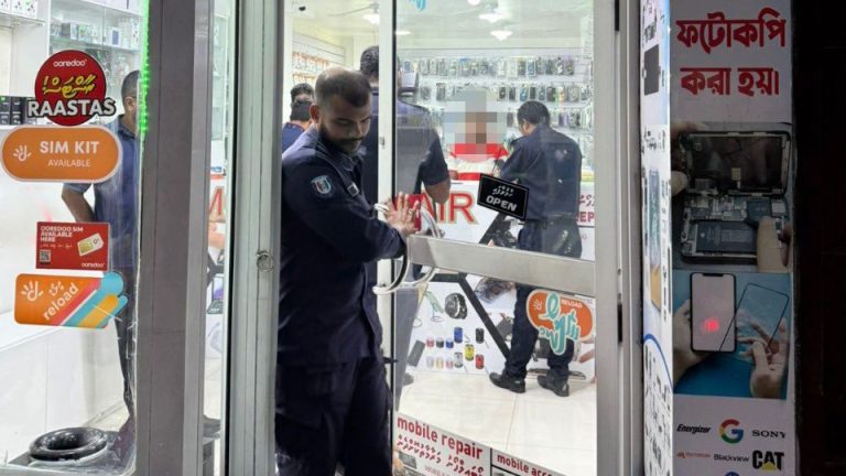 10 ތަނެއް ބަލައިފާސްކޮށް ގަވާއިދާ ޚިލާފަށް ވިޔަފާރިކުރަމުން ދިޔަ ދެ ތަނެއް ބަންދުކޮށްފި