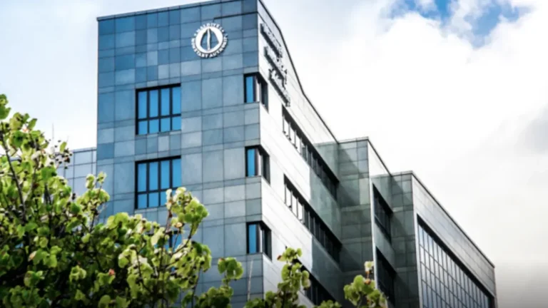 ރޯދަމަހު ބޭންކުތަކުން ހިދުމަތްދޭ ގަޑިތައް އާންމުކޮށްފި